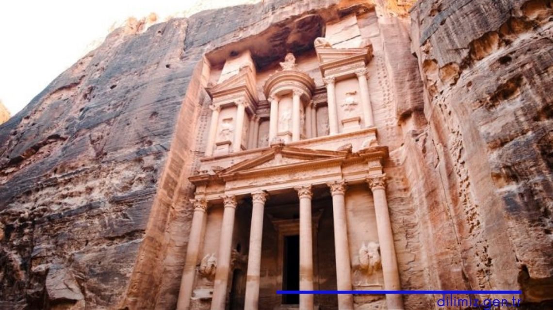 Antik Petra Kenti’nin günümüze ulaşan kalıntıları